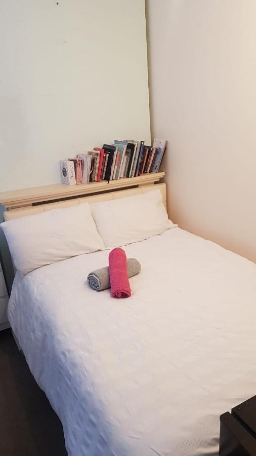 Double Bedroom In Raynes Park Affittacamere *